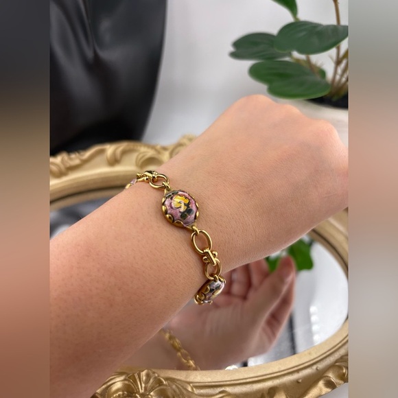 Gold Enamel Floral Charm Bracelet - Picture 5 of 6